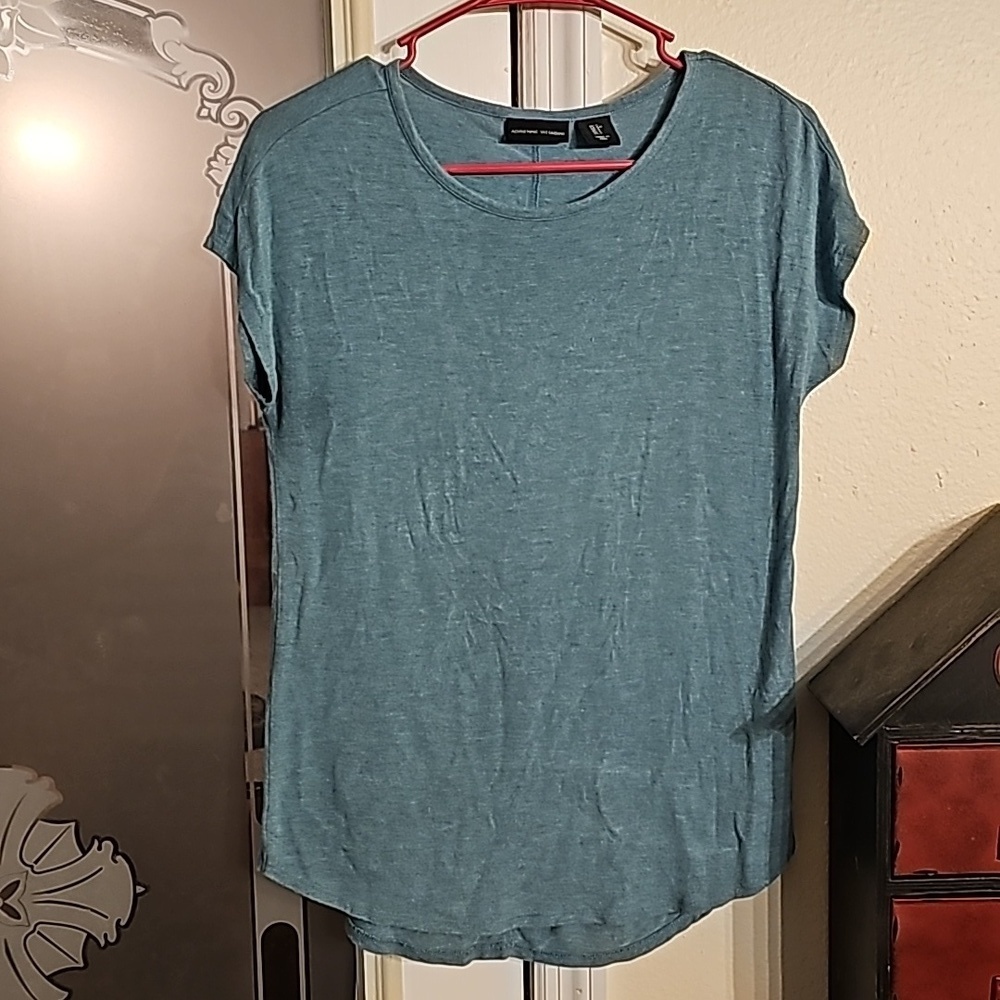 Ladies Adrienne Vittadini top